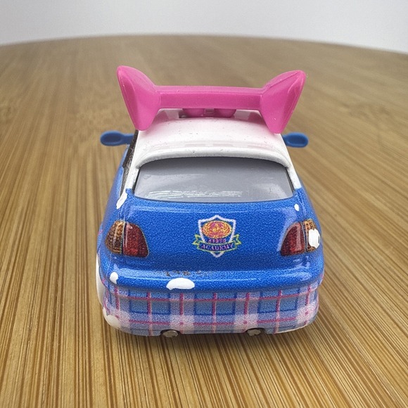 Pixar Cars Mini Racers Suki - Picture 6 of 9